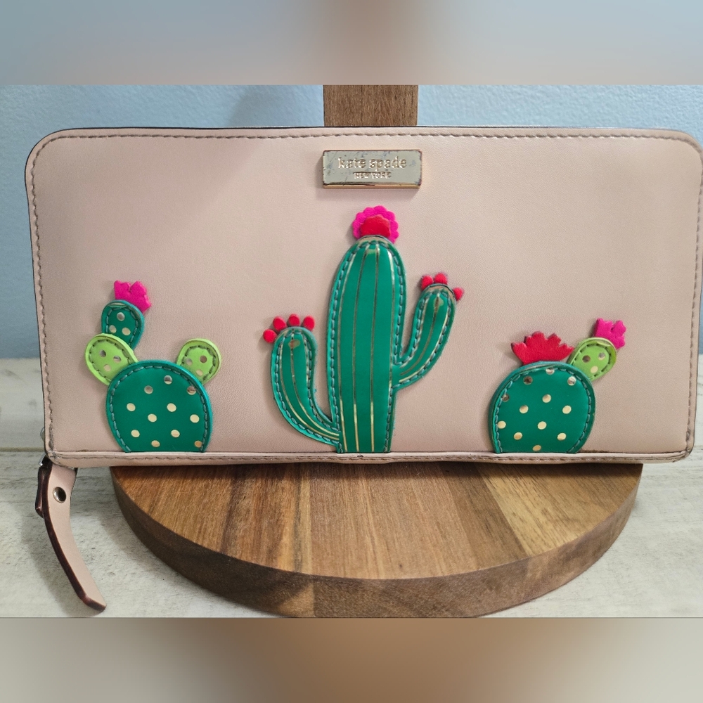 Kate Spade Horizons Cactus Neda Zip Wallet  RARE - Picture 3 of 14